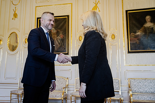 Bez nás vláda nevznikne, ví Pellegrini. Připouští jednání s oběma tábory