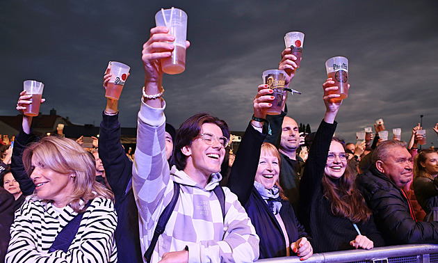 Šaty z piva, kapely zvučných jmen a plzeňský nefiltr. Takový byl Pilsner Fest