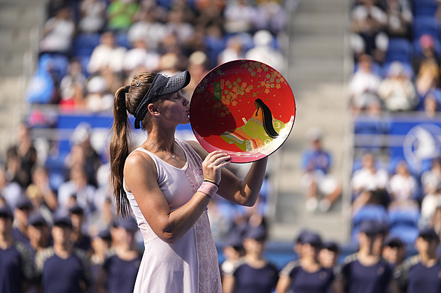 Kuděrmětovová udolala Pegulaovou a v Tokiu získala druhý titul v kariéře