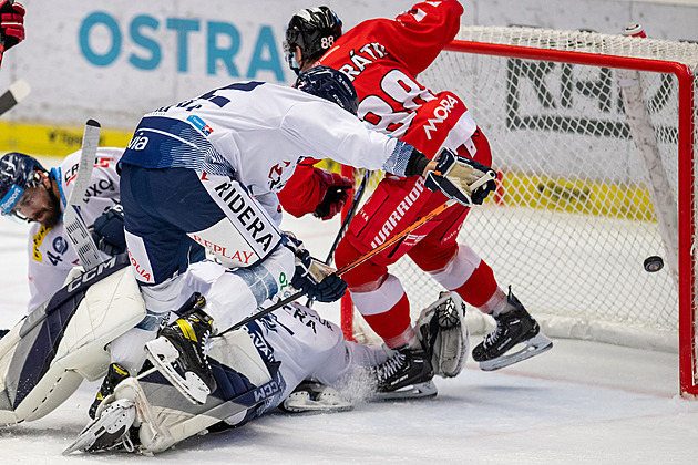 Oheň v hledišti olomoucké hokejisty nevyděsil, srazili Vítkovice