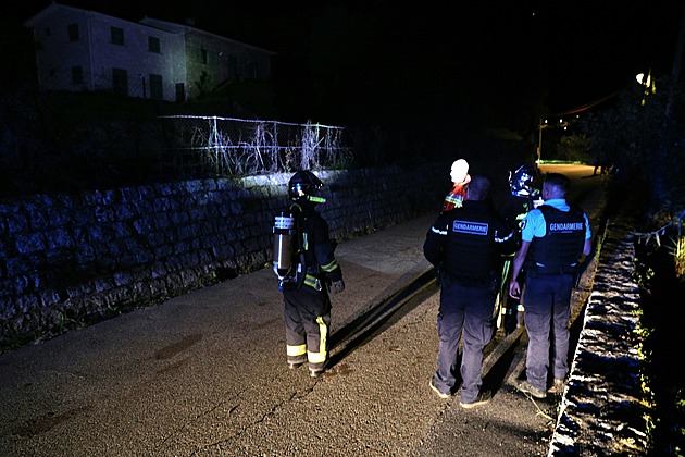 Na Korsice v noci vybuchlo dvacet domů, k útoku se přihlásili separatisté