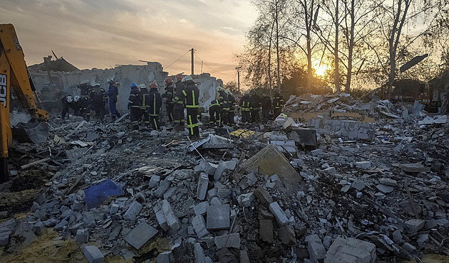 STALO SE DNES: Po ruském útoku přes 50 mrtvých. Slovenská vláda stopla pomoc Kyjevu