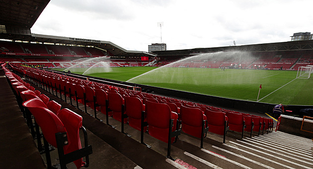 ONLINE: Jediný zápas Premier League, Nottingham hostí Brentford