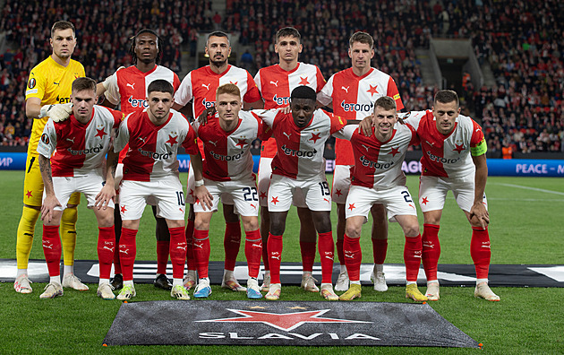 ONLINE: Slavia - AS Řím, Masopust na stoperu, hraje i Bořil, v útoku Provod