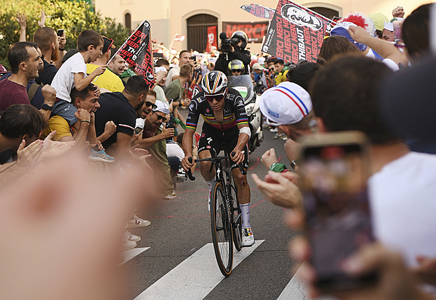 Belgický cyklista Evenepoel se letos poprvé vydá na trať Tour de France