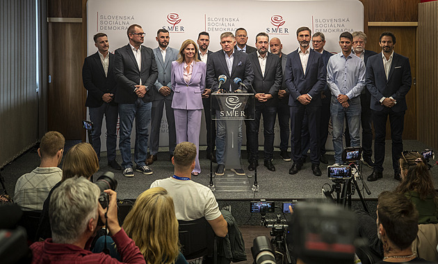 Fico chce být premiérem. Na nelegální migranty je třeba použít sílu, řekl