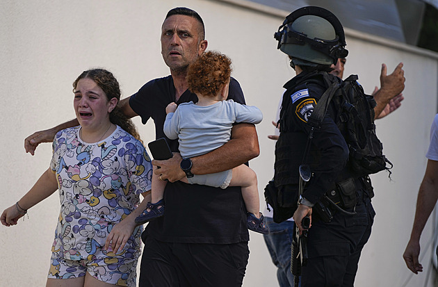 Strany a rukojmí. Co kdyby Izrael jen tak unesl 150 Palestinců?