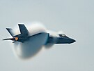 Stíhaka takzvané páté generace F-35 Lightning II