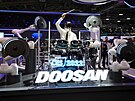 Firma Doosan pedstavila na veletrhu CES v Las bubenického robotem, který...