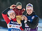 Bkyn na lyích Kateina Razýmová s manelem Vladislavem a dcerou Izabelou.