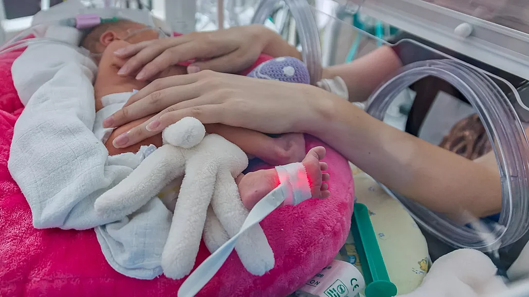 Na Jednotce intenzivní a resuscita�ní pé�e v Ba�ov� nemocnici se p�ed�asn�...