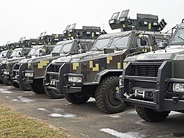 V roce 2017 bylo obrnné vozidlo Kozak-2 zaazeno do výzbroje ukrajinské...