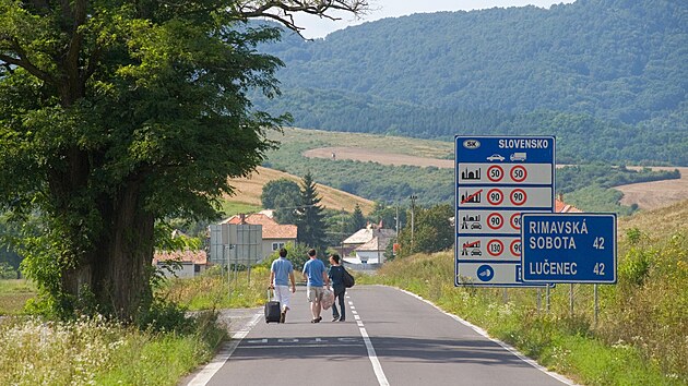 Maarsko-slovensk hranice u maarsk obce Cered (10. srpna 2010)