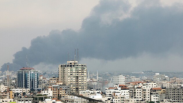 Izraelsk armda pokrauje v tocch na cle radiklnho hnut Hams v Psmu Gazy. (9. jen 2023)