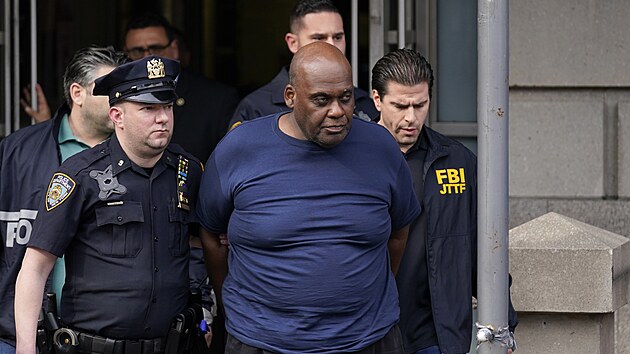Zatkn Franka James, kter byl v jnu odsouzen na doivot za stelbu v newyorskm metru. (13. dubna 2022)