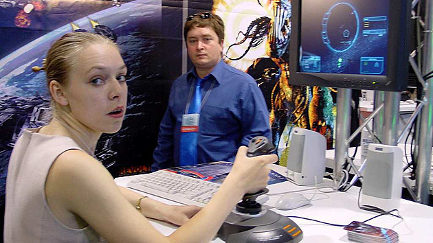 E3 2002