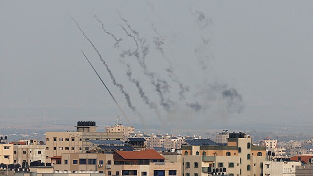 Palestinci z Gazy poslaj rakety na Izrael. (8. jna 2023)