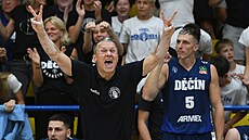 Tomá� Grepl, trenér d��ínských basketbalist�