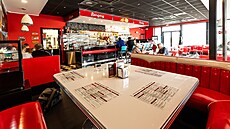 Eurobit a EB Diners: Host si zde pipad jako v americk restauraci. Ve spolu...