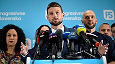 Tisková konference lídra Progresivního Slovenska Michala imeky, jeho strana...