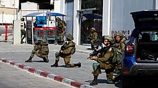 Izraelská armáda reaguje na útok palestinských komand. (7. íjna 2023)