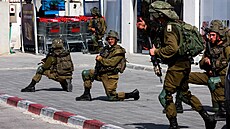 Izraelská armáda reaguje na útok palestinských komand (7. íjna 2023)