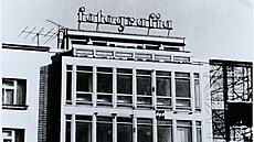 Budova Fotografie v centru Zlína je jednou z nejznám�j�ích Plesníkových staveb...