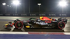 Max Verstappen z Red Bullu v kvalifikaci Velké ceny Kataru F1.