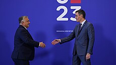 Maarský premiér Viktor Orbán a panlský premiér Petro Sanchez na summitu EU v...