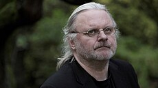 Norský spisovatel a dramatik Jon Fosse se stal v roce 2023 dr�itelem Nobelovy...