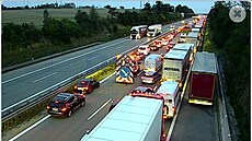 Nehoda na dálnici D1 na 68 kilometru na trase Praha - �íkovice. (5. �íjna 2023)