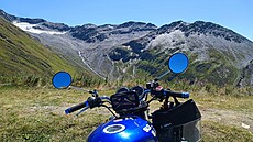 Průsmyk Furkapass je 2 429 metrů vysoký průsmyk ve švýcarských Alpách. Spojuje...