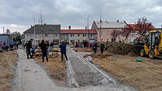 Po demolici domu následovaly terénní úpravy, které prostor p�ipravily na...