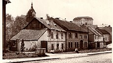 �lo o bývalou, sto let starou zem�d�lskou usedlost v majetku pana Valacha,...