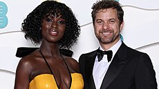 Jodie Turner-Smithová a Joshua Jackson (Londýn, 2. února 2020)