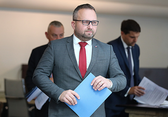 Ministr práce a sociálních vcí Marian Jureka
