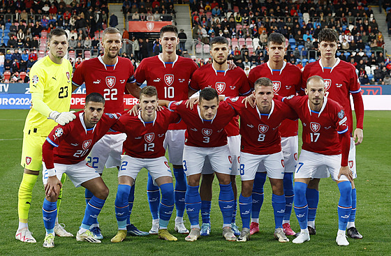 Jedenáctka eských fotbalist pro domácí kvalifikaní duel proti Faerským...