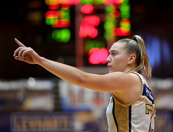 Levhartice Chomutov - Dinamo Sassari, basketbalový EuroCup. Anna Rylichová.
