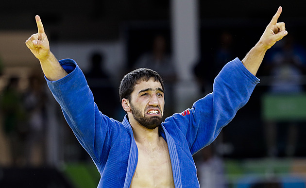 Olympijský vítěz v judu Chalmurzajev podpořil Palestinu a byl suspendován