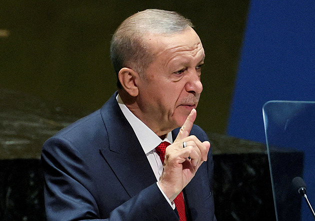 Erdogan nepustí Švédsko do NATO levně. Nově chce konec kanadského embarga