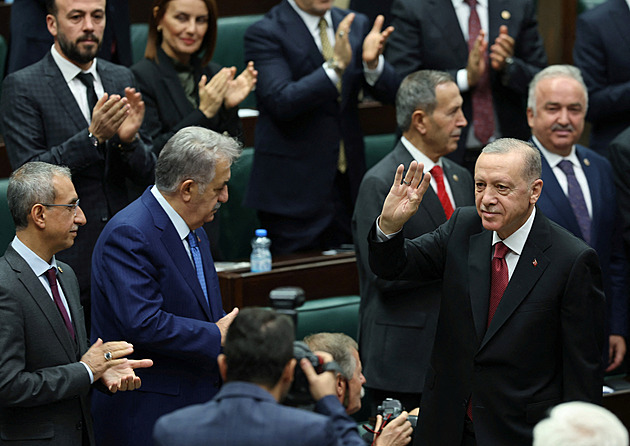 Izrael by se měl v Gaze chovat jako stát, ne jako teroristé, řekl Erdogan