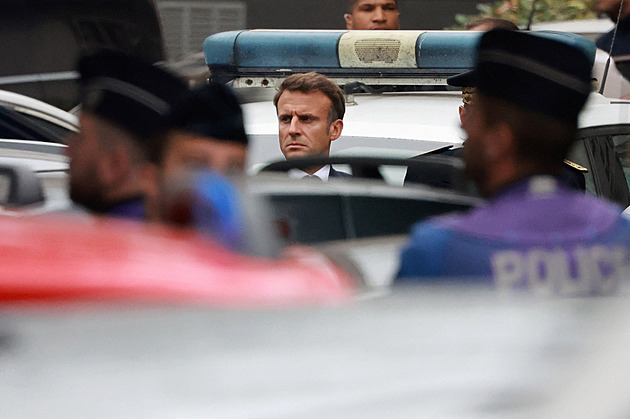 STALO SE DNES: Krvavé drama ve Francii. D1 uzavřeli kvůli hrozbě výbuchu