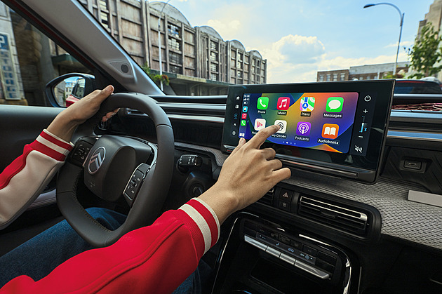 Elektromobil pro chudé za hubičku. Ve Francii spustili dotační revoluci