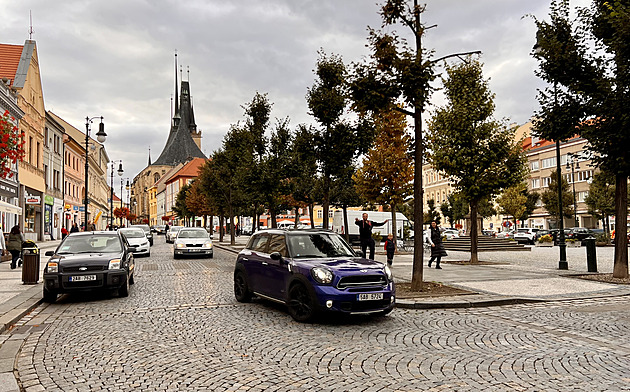 Louny chystají dopravní revoluci, v centru chtějí jednosměrný provoz