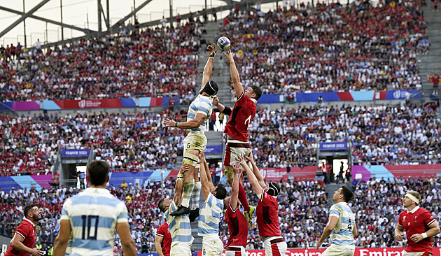 Evropa počítá ztráty, thriller pro Nový Zéland, světové jedničky Irové končí