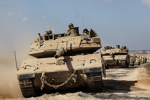 Izraelské tanky vjely do Rafáhu. Svědci je hlásí od mešity Al-Awda, armáda mlčí