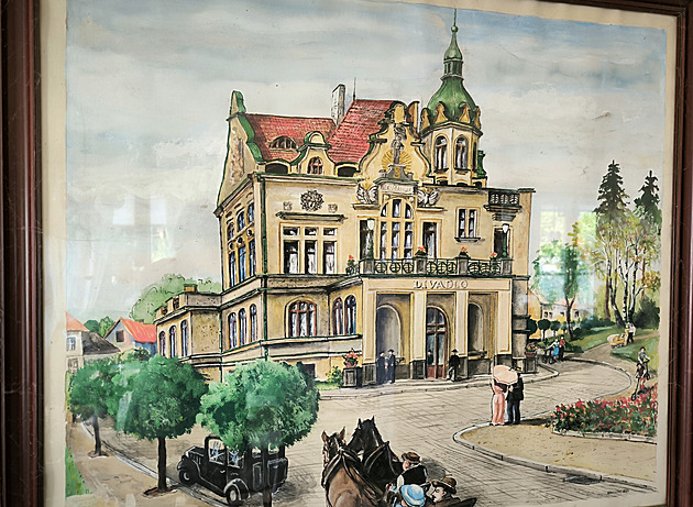 Jaroměřské divadlo oslaví 120 let, otevře i sklad rekvizit a zbraní