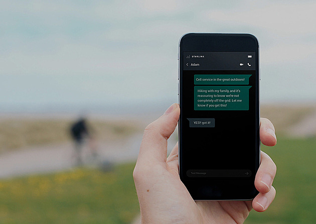 Za chvíli si zavoláte s operátorem Elona Muska. Nejprve přijdou textovky