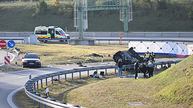 Dodávka unikala policii, u Mnichova zemřelo sedm lidí včetně 6letého dítěte