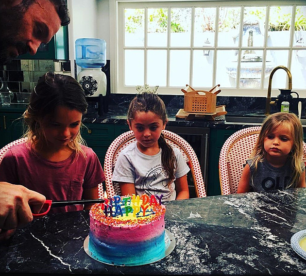 Snažil jsem se to pochopit, říká o synově homosexualitě Brian Austin Green